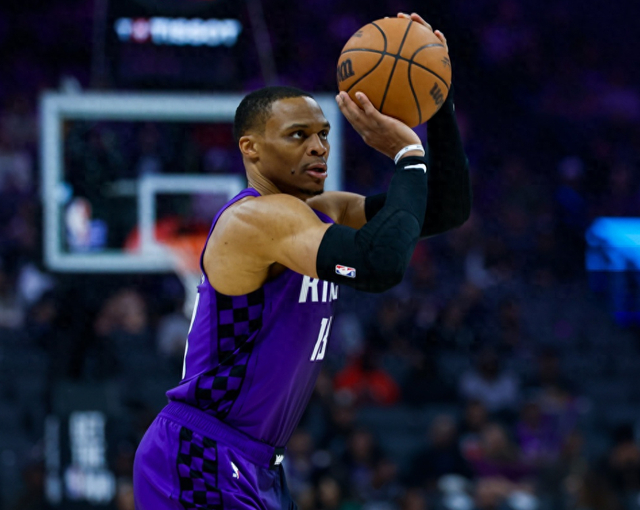 威少生涯第18季三双破纪录 国王力克快船