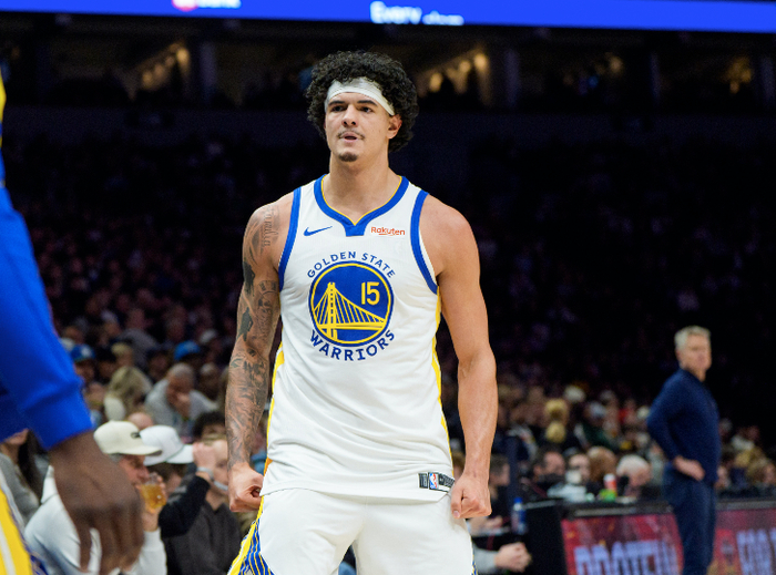 勇士核心缺阵迎战马刺 进攻火力或受冲击