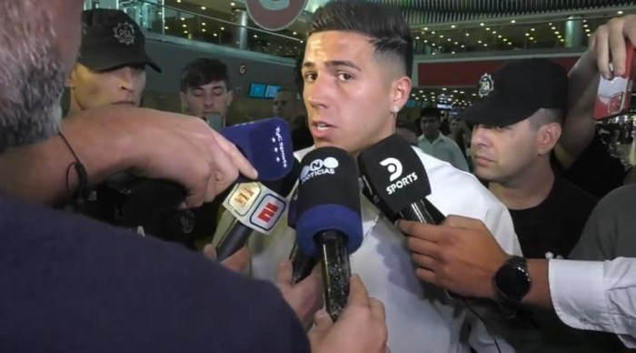 皇马夏窗瞄准切尔西中场恩佐，转会传闻再升温