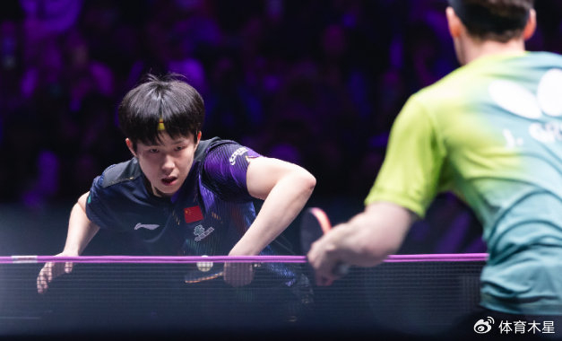 王楚钦直落三局横扫格罗特晋级16强，重庆赛卫冕
